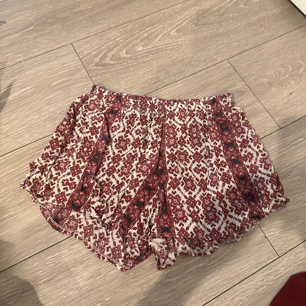 Brandy Melville Shorts one size Floral